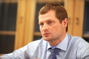 Председатель Москомстройинвеста Константин Тимофеев сообщил, что за II квартал 2015 года отчетность об осуществлении деятельности в Москомстройинвест сдали 163 застройщика