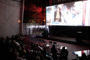 Летний киносезон-2015 завершился предпремьерным показом фильма "Наследники" в открытом кинотеатре парка "Фили"