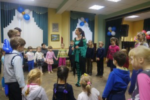 В центре социального обслуживания «Царицынский» в честь Дня матери состоялся праздничный концерт «В кругу семьи»