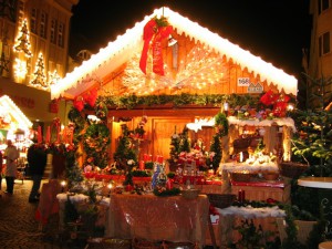 На сегодняшний день 38 площадок фестиваля "Путешествие в Рождество" в Москве посетило 8,3 миллиона человек