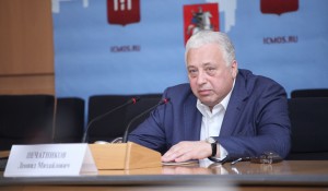 Заместитель Мэра Москвы по вопросам социального развития Леонид Печатников