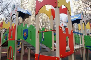 Новая детская площадка в районе Царицыно