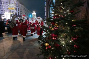 Массовые новогодние гулянья в Москве