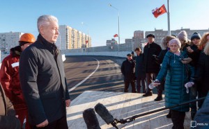 Мэр Москвы Сергей Собянин открыл движение по новому путепроводу в Щербинке
