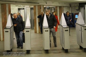 Новые турникеты установят на станции метро «Царицыно»