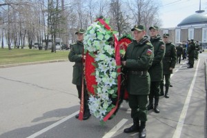 Студенты района возложили венки и цветы на годовщину катастрофы на ЧАЭС