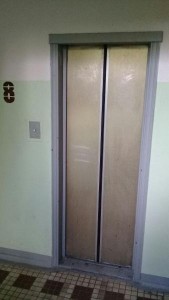 Лифт починили в Царицыне после жалобы