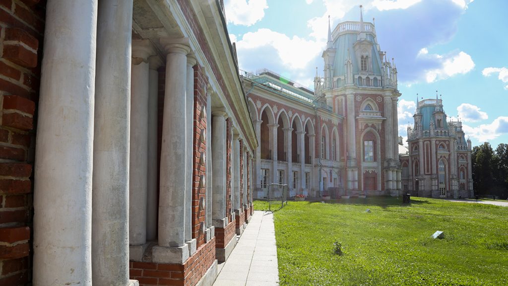 Одной из площадок фестиваля «Усадьбы Москвы. Городская дача» стал ГМЗ «Царицыно». Фото: Наталья Шатохина, «Вечерняя Москва»