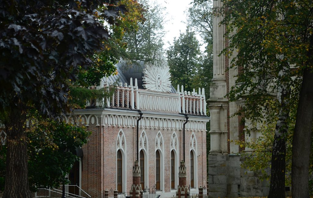 Выставка «Гжель. Времена года» открылась в Музее-заповеднике «Царицыно». Фото: Анна Быкова, «Вечерняя Москва»