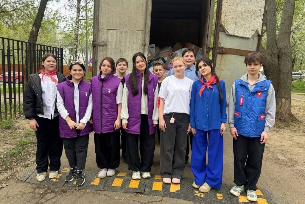 Экологические акции провели в школе №1466 имени Надежды Рушевой. Фото: официальная страница школы №1466 имени Надежды Рушевой в социальных сетях