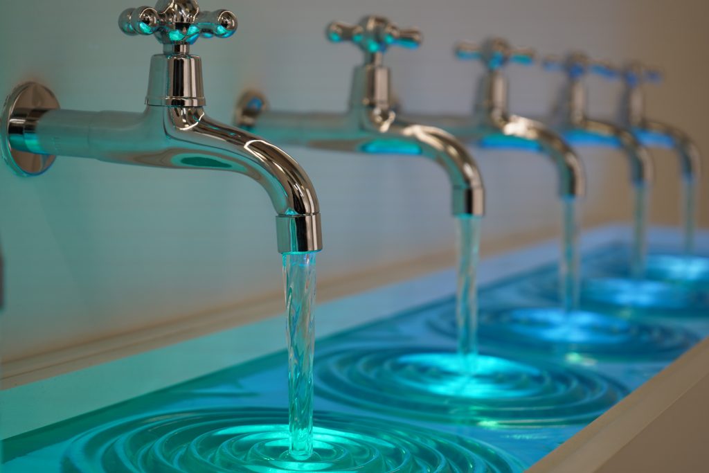 Ежегодное отключение горячей воды началось в домах Москвы. Фото: Анна Быкова, «Вечерняя Москва»