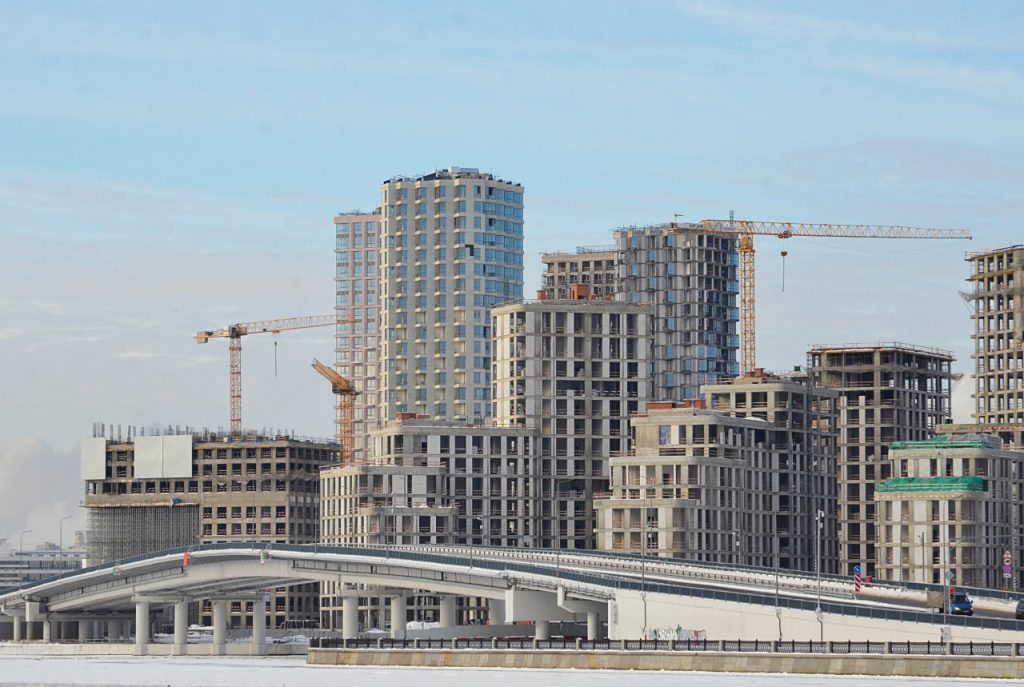 Многоквартирный дом по программе реновации строят в районе Царицыно. Фото: Анна Быкова, «Вечерняя Москва»