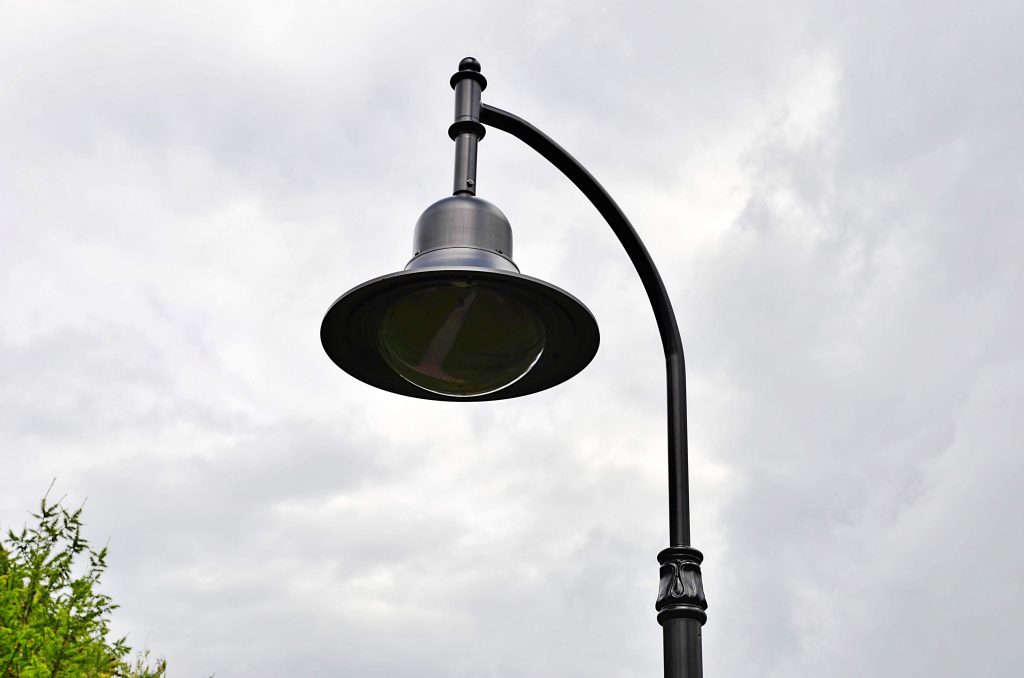 76 уличных фонарей установят в Царицыне. Фото: Анна Быкова, «Вечерняя Москва»