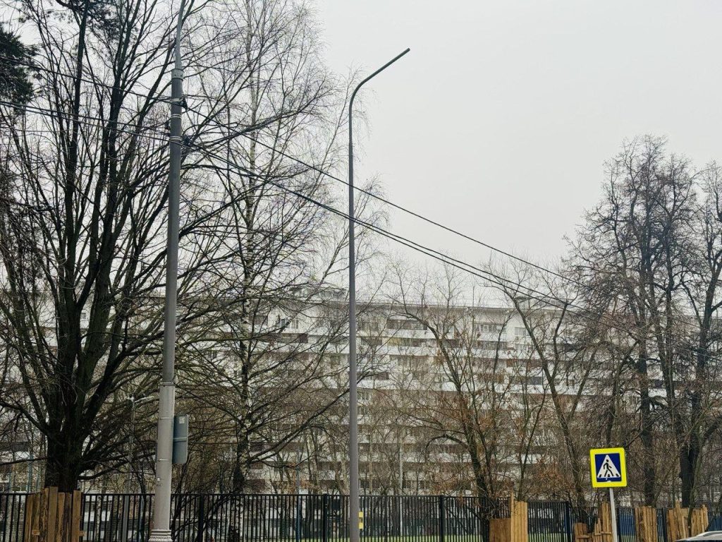 Специалисты проводят работы по благоустройству Севанской улицы. Фото: Telegram-канал управы района Царицыно