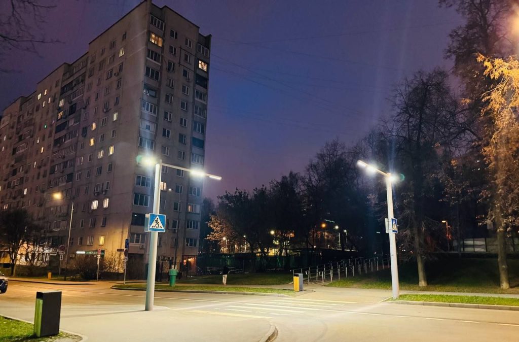 Контрастное освещение появилось в районе Царицыно. Фото: Telegram-канал управы района Царицыно