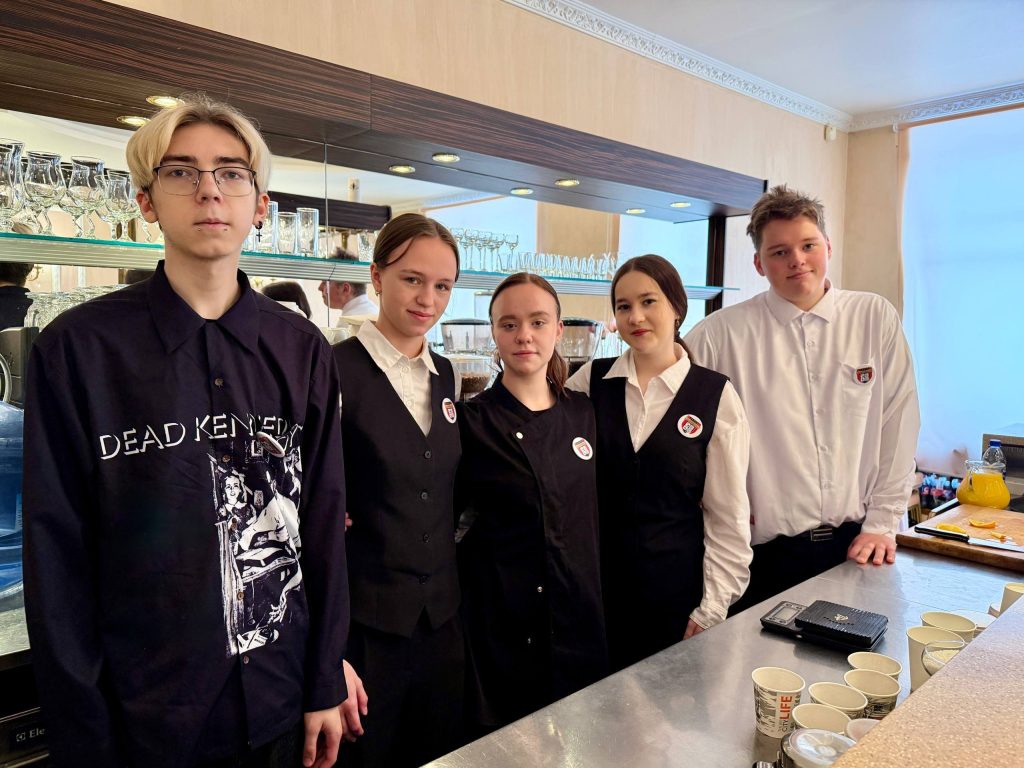 Представители Колледжа «Царицыно» организовали программу ко Дню бармена. Фото: страница Колледжа «Царицыно» в социальных сетях