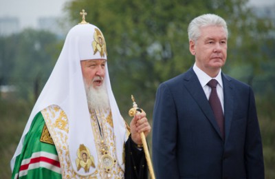 Сергей Собянин посетил Князь-Владимирский храм и осмотрел проведенные реставрационные работы