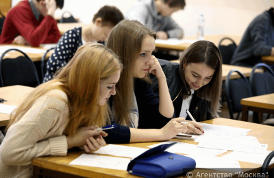 В феврале студенты московских колледжей посетят несколько предприятий города