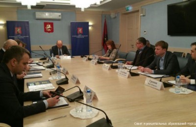 В Москве прошло заседание комиссии МГД по государственному строительству и местному самоуправлению