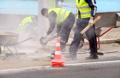 Почти 2,3 миллиона квадратных метров дорог отремонтировали в столице с начала года