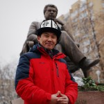Собянин открыл в Москве памятник Чингизу Айтматову к 90-летию писателя