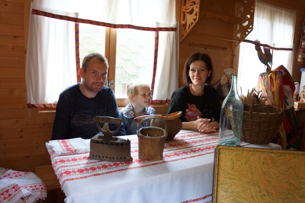 Родители воспитанников школы №904 помогают музею «Благословенный русский дом»
