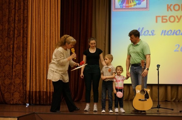 Елизавета Лысова-Голомзина, конкурс «Моя поющая семья», школа 904
