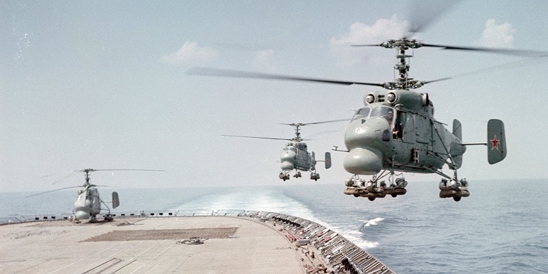 Сотрудники Московского авиационного центра поздравляют коллег С Днем основания морской авиации