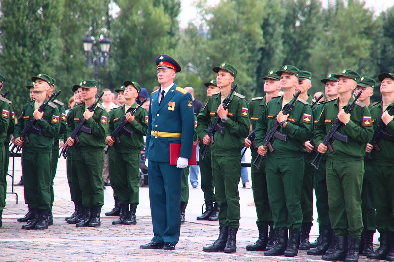 «Служу России!»: в Москве состоялась торжественная церемония принятия присяги Семеновского полка