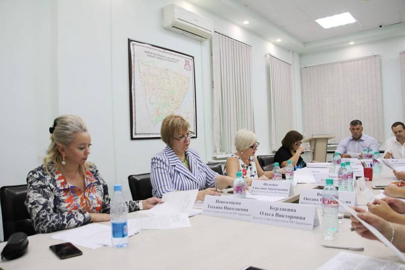 Внеочередное заседание состоялось в Совете депутатов
