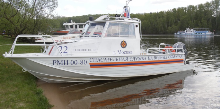 Чемпионат по водно-моторному спорту пройдет на Гребном канале