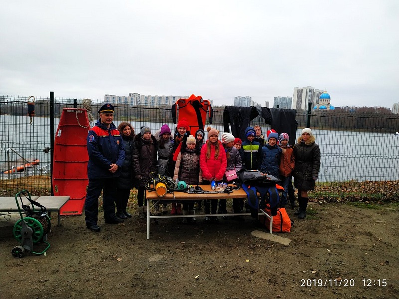Ученики школы № 463 посетили поисково-спасательную станцию «Борисовская»