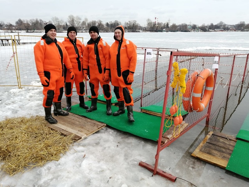 Спасатели Москвы провели подготовку к крещенским купаниям