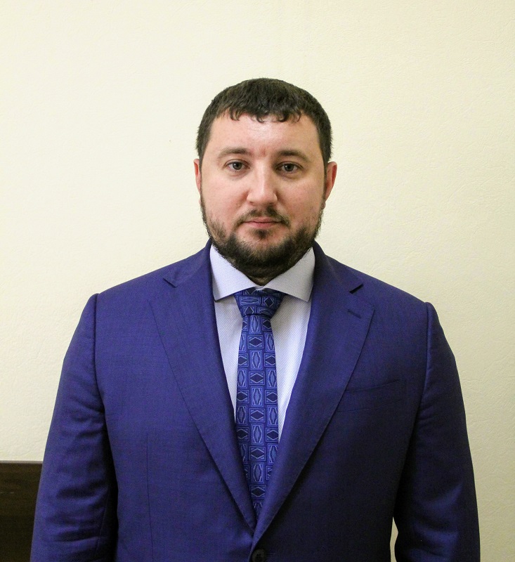 Глава муниципального округа Царицыно Дмитрий Хлестов поздравил жителей района с Днем защитника Отечества: