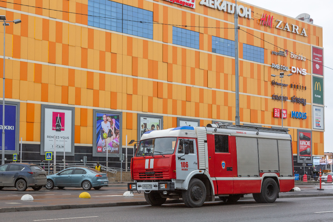 Как правильно эвакуироваться из ТЦ