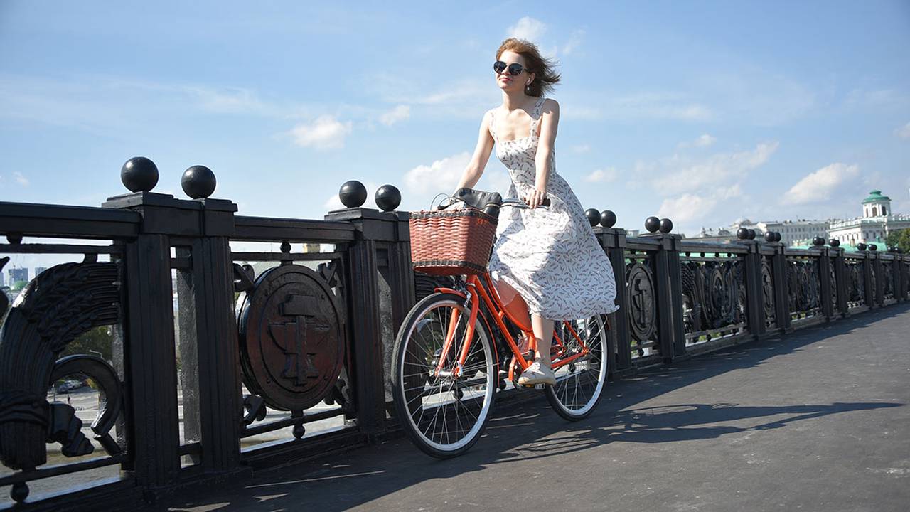 Велосипед в Царицыне можно оставить на перехватывающей парковке. Фото: Пелагия Замятина, «Вечерняя Москва»