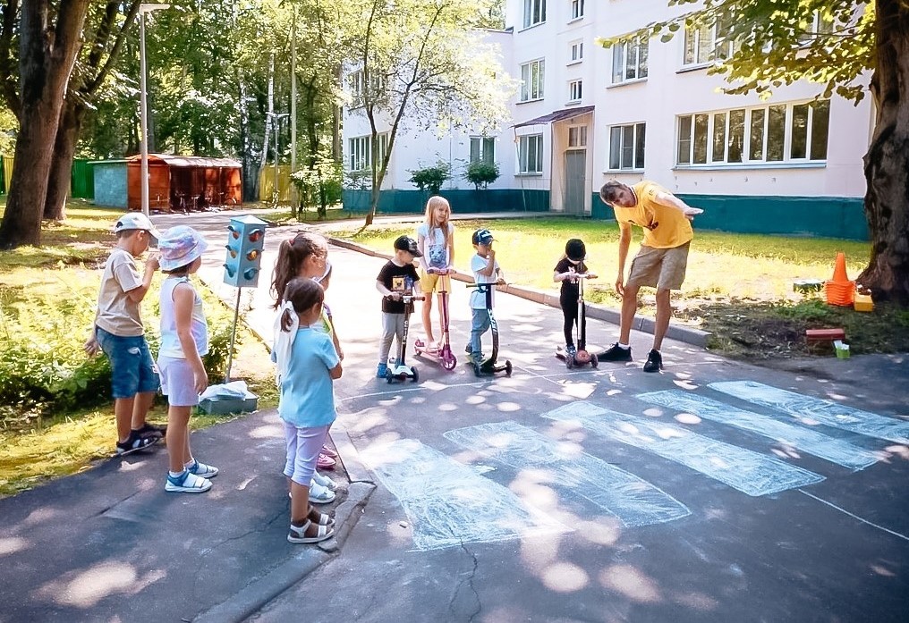 День ПДД прошел в дошкольном отделении школы №904. Фото: страница школы №904 в социальных сетях