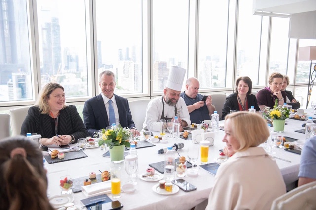 Специалисты колледжа «Царицыно» посетили круглый стол в Центре международной торговли. Фото: официальная страница колледжа «Царицыно» в социальных сетях