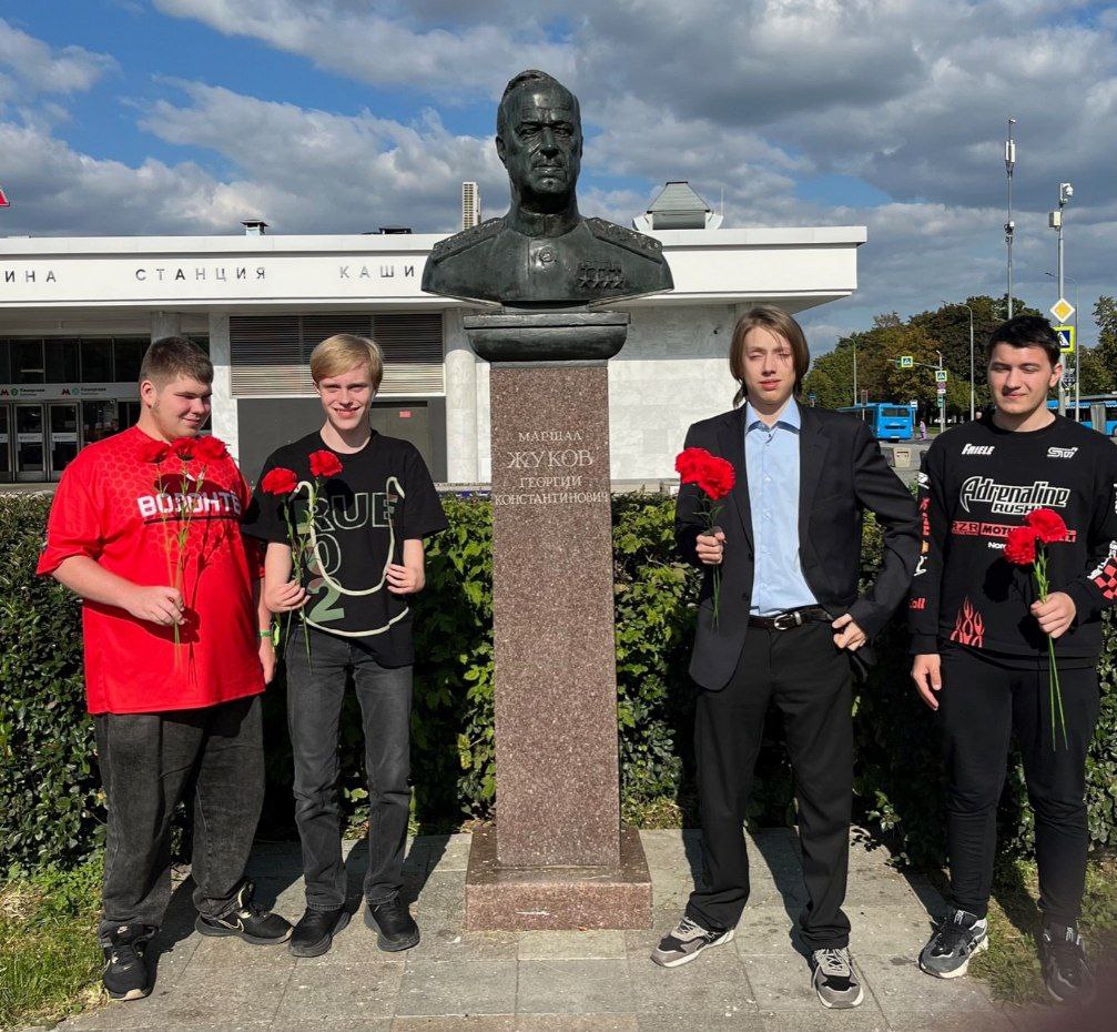 Ученики ЦИО «Южный» приняли участие в патронатной акции. Фото: страница ЦИО «Южный» в социальных сетях