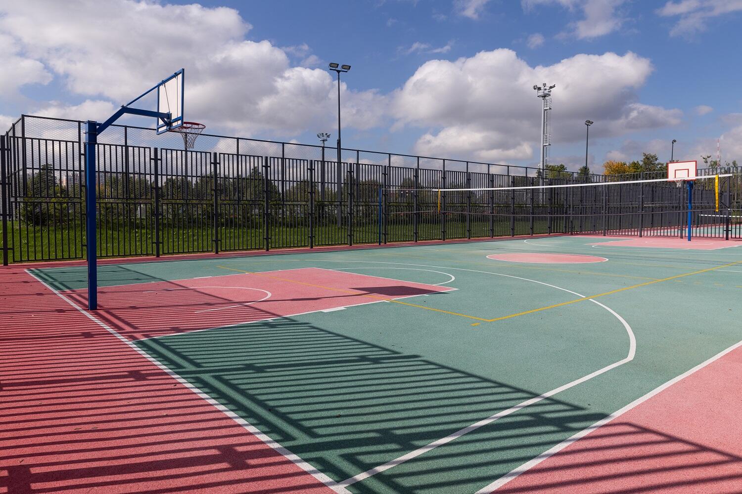 Бесплатные тренировки по йоге пройдут на стадионе «Огонек» в МЗ «Царицыно». Фото: сайт Государственного музея-заповедника «Царицыно»