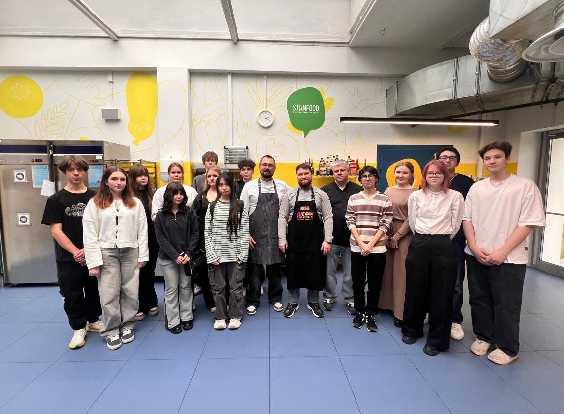 Кулинарный мастер-класс прошел для студентов Колледжа «Царицыно». Фото: страница Московского колледжа управления, гостиничного бизнеса и информационных технологий «Царицыно» в социальных сетях