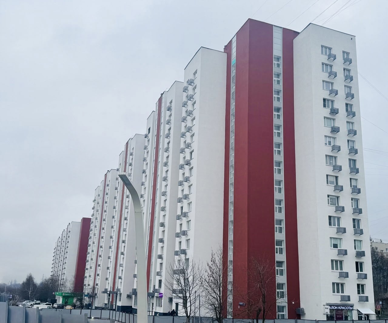 Специалисты провели капитальный ремонт фасадов в Царицыне. Фото: страница управы района Царицыно в социальных сетях