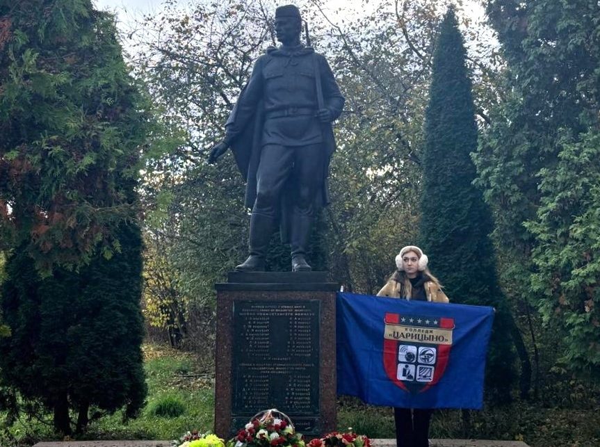 Студентка Колледжа «Царицыно» приняла участие в «Эстафете памяти». Фото: страница Колледжа «Царицыно» в социальных сетях