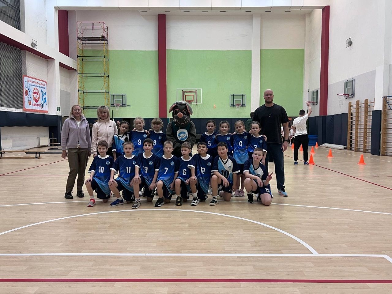 Ученики школы №904 приняли участие в «Президентских состязаниях». Фото: страница школы №904 в социальных сетях